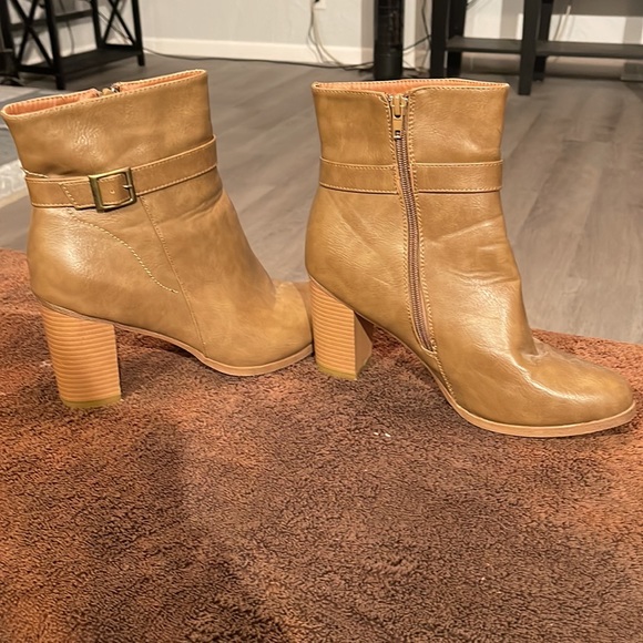 Journey Collection Sequoia Boot Womens size 12 - Picture 2 of 2